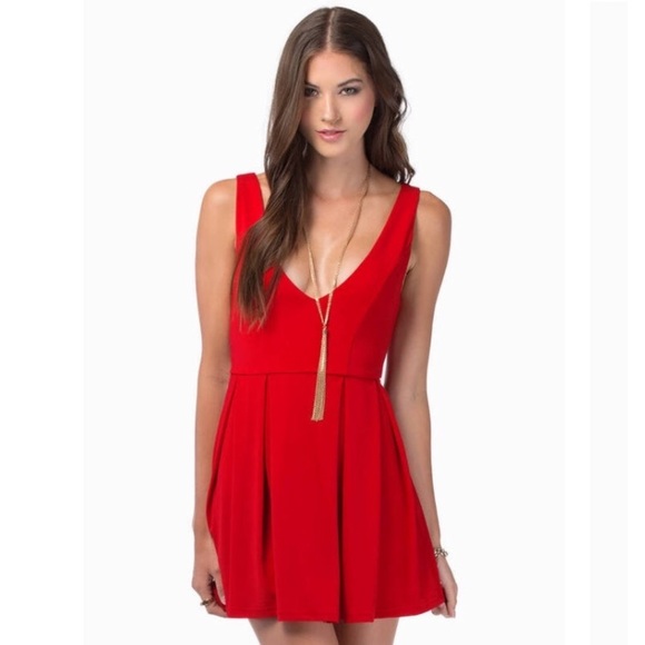 Tobi Dresses & Skirts - Red tobi v neck dress
